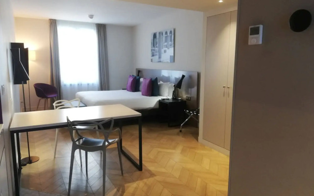 Citadines Opéra Paris