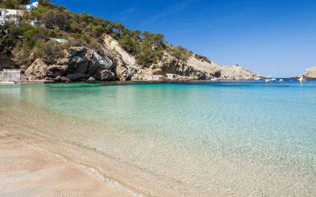 Aparthotel Puerto Cala Vadella