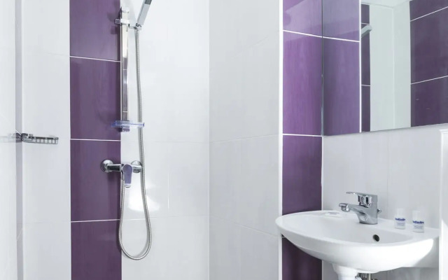 Initial by Balladins St Quentin/Gauchy