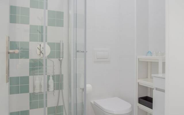 Liiiving | Bright Light Studio