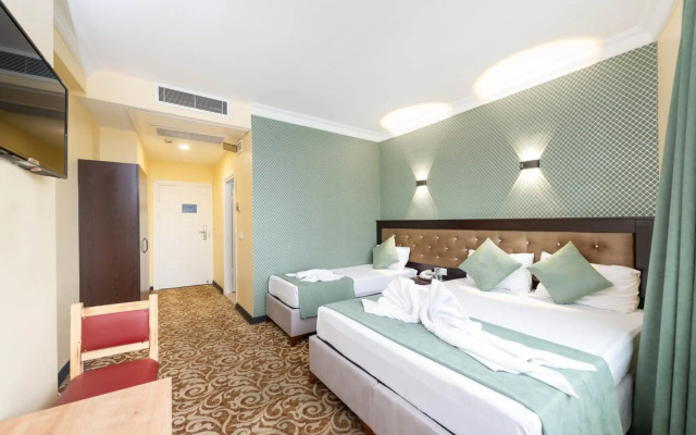 Grand Abimo Hotel