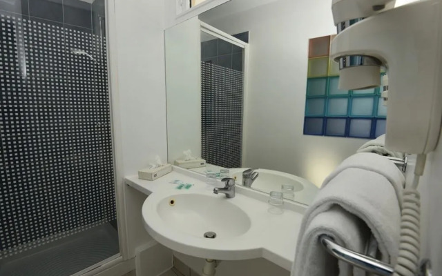 Adonis Sacré Cœur Hôtel Roma