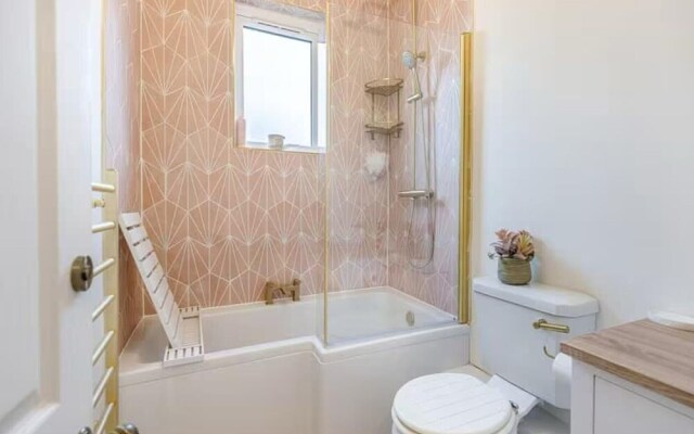 Romantic 1-bed House in Whitstable Real gem !
