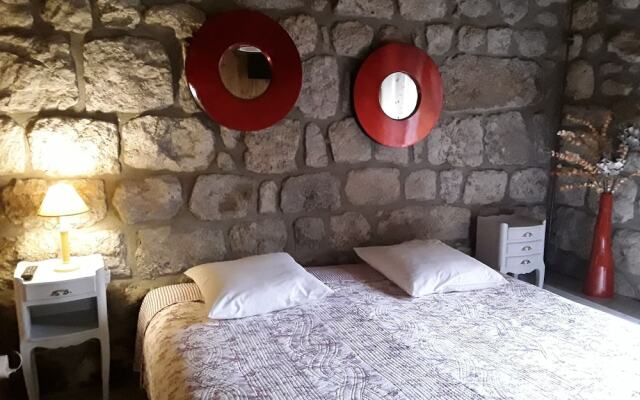 L'Auberge Chez Leon