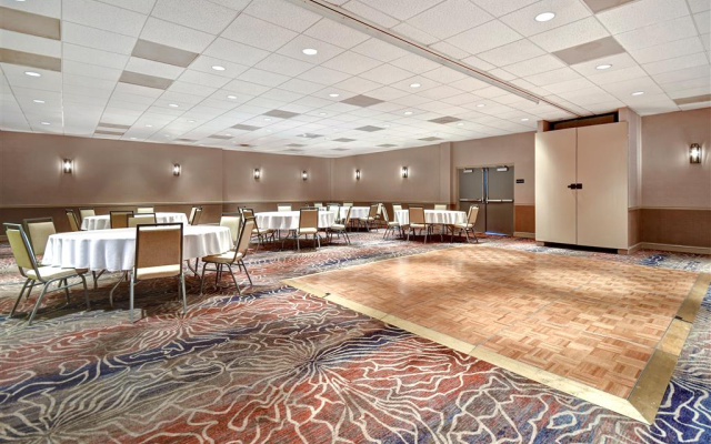 Hampton Inn & Suites Alexandria