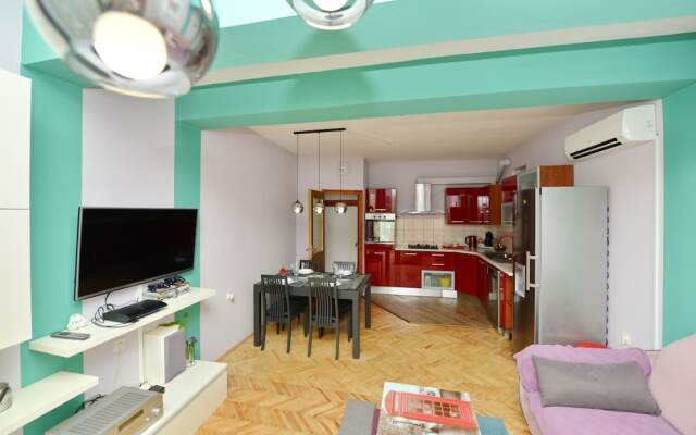 Kimano 2 Apartments With Garden in Zadar