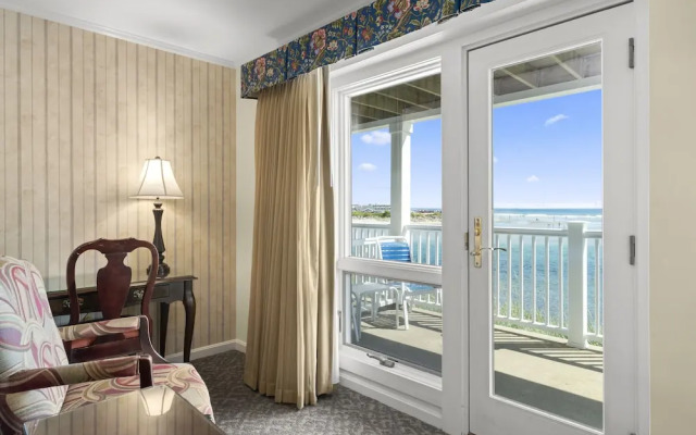 The Sparhawk Oceanfront Resort