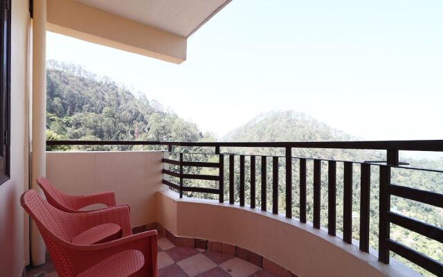 Oyo 15528 Green Roof Hotel & Resort