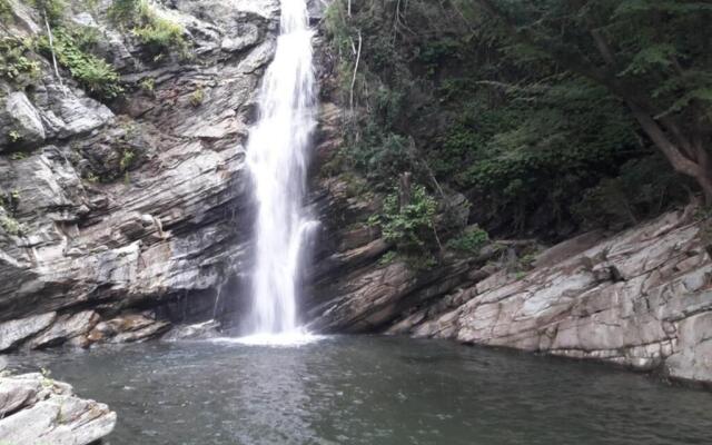 Appartement les pieds dans l'eau 300 m plage - 2 piscines