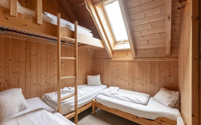 Nice Chalet Near Ski-lift