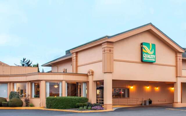 Quality Inn & Suites at Coos Bay