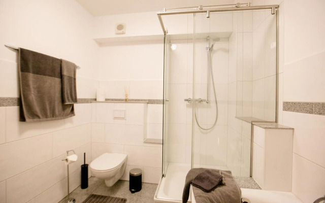 Groß & Stylisch - Zentral & Komfortabel