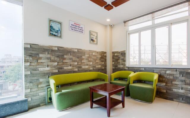 Mythri Guest House by OYO Rooms