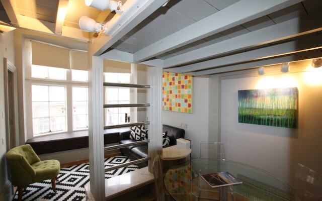 Historic two bed Apartment in the City Centre