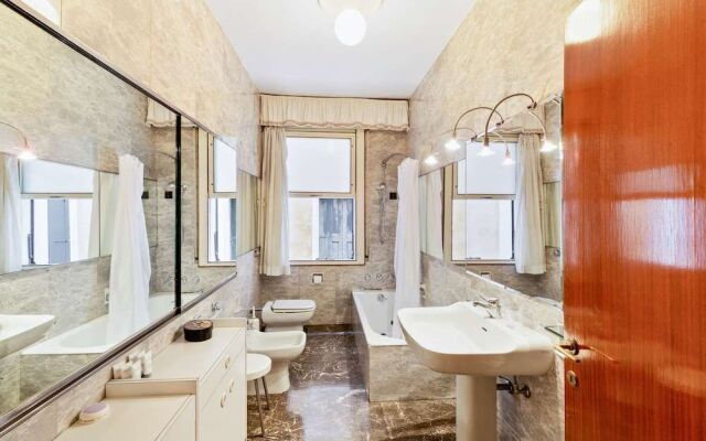 Venice Castello Elegant Apartment