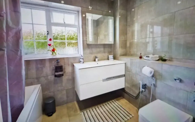 Marlows Diamond 4 Bedroom Home