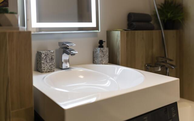 9 ночей на улице Карла Либкнехта 201