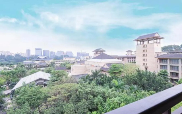 Chime Long Hotel