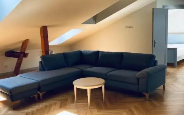 Roze Republikas Apartments