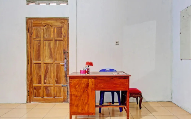 SPOT ON 93592 Pondok Backpackers Ardafa JogjaNearBlue Lagoon Jogja