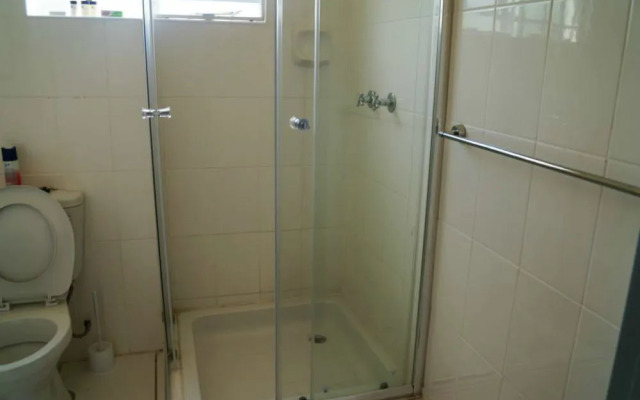 Qhwigaba Guest Lodge