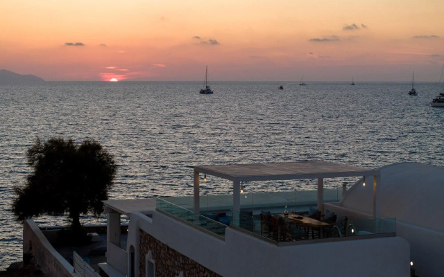 Aegean Melody Suites & Villa
