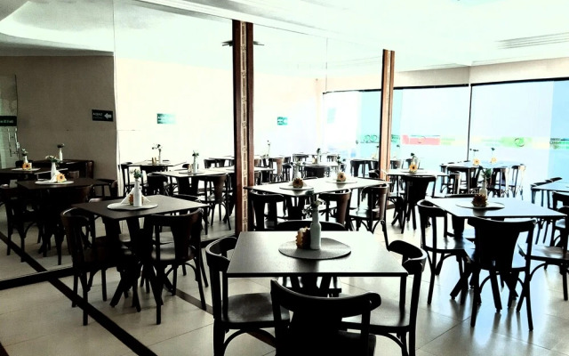 Hotel Cantinho Verde