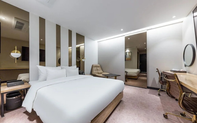 Hotel ABOUT