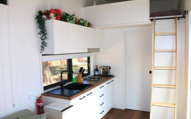 The Pink Lake Tiny House - 'peony'