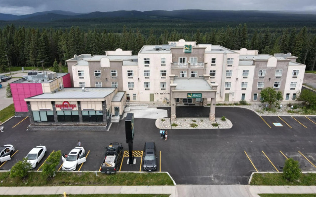 Velora Hinton, Ascend Hotel Collection