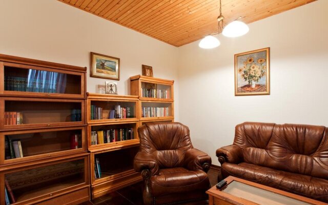 Парк-отель "Конюшня Бутенко"