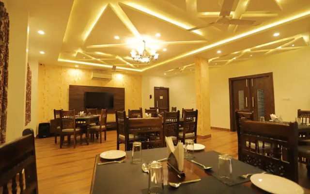Raha Hotel