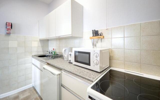 Apartment 3 - 2 Bedroom town views