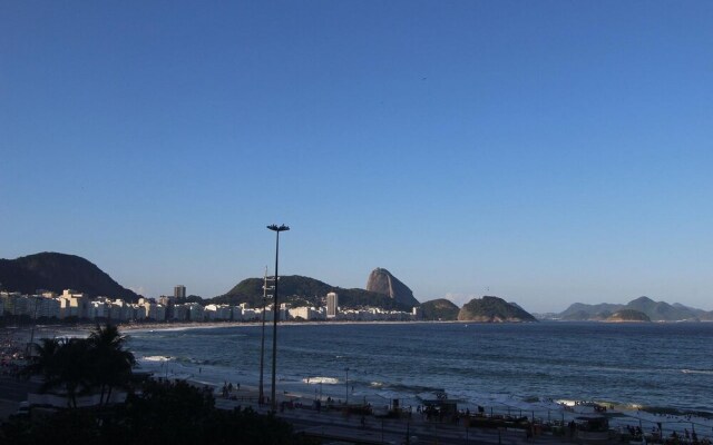 LinkHouse BeachFront Copacabana