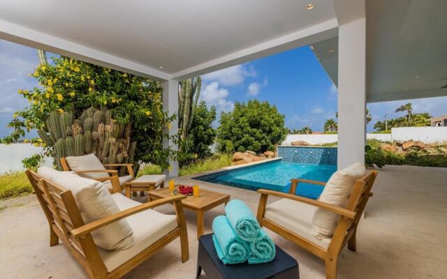 NEW Modern 2BR 2BA w Privatepool in Quiet Area