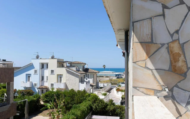 Nice villa only 100m from the beach