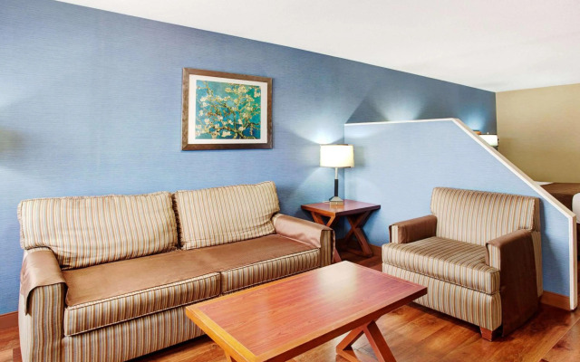 Travelodge by Wyndham Culver City