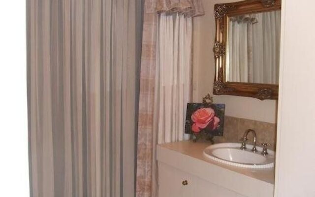83 on Swan B & B