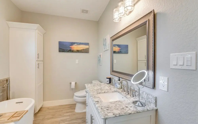 Canal-front Home, Walk to Sea Isle Beach!