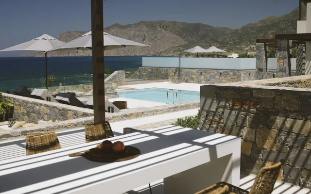 Yades Instyle Villas