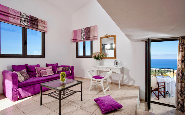 Creta Blue Boutique Hotel & Suites