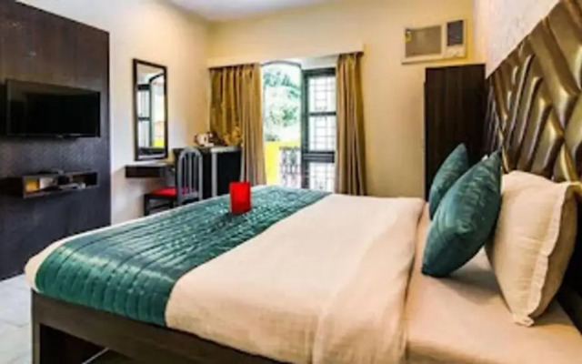 FabExpress Abalone Resort