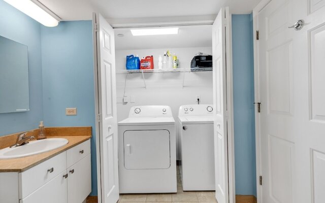 1704 Brighton 2 Bedroom Condo