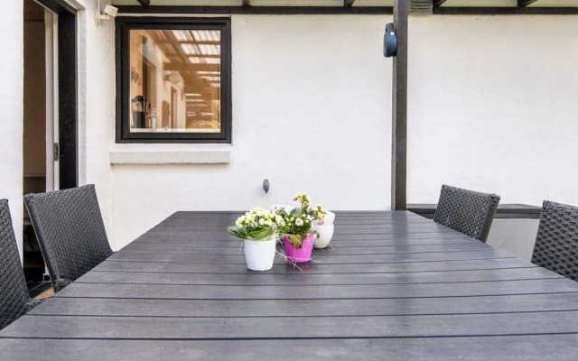 6 Person Holiday Home in Borkop