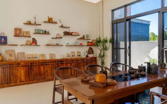 Yunguiqipan · Cloudfall Hot Springs Designer Boutique Stay (Tengyue Ancient Town Yanhu Park) – Restaurant – Baoshan