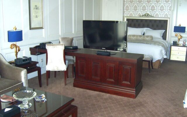 Ovation Three-Convalescence Hotel