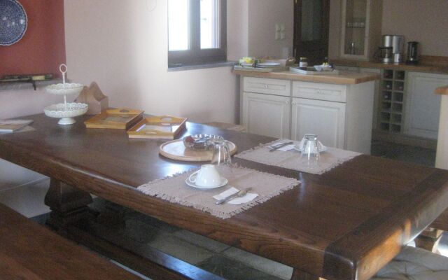 Traditional Hotel  IANTHE