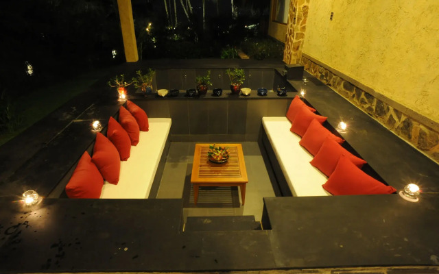 Aroma Beach Resort & Spa