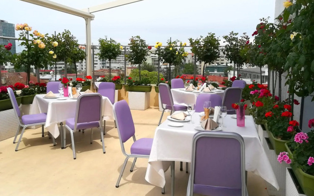 Marshal Garden Hotel