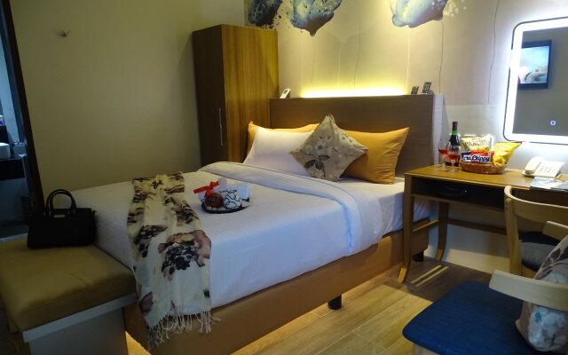 Red Mango Suites